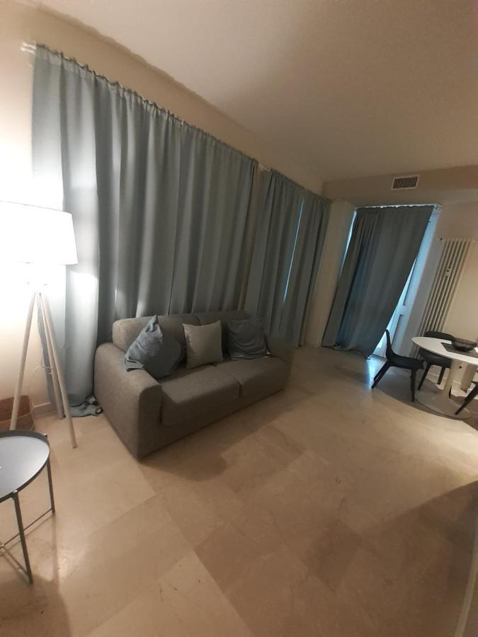 Apartamento Baretti House- Parcheggio Riservato Per Un Soggiorno Perfetto Turín Exterior foto